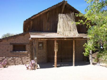 batiment qui sert a la fin pour le combat final-building which is useful has the end for the final combat